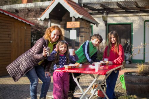 Familie von Besuchern im Februar 2021